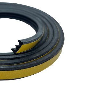 Uszczelka przylepna EPDM typ E 15x4mm METR BIEŻĄCY
