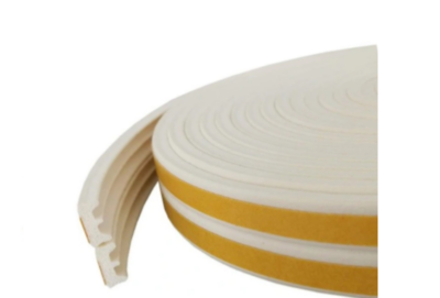 Uszczelka przylepna biała typ E 9x4mm METR BIEŻĄCY